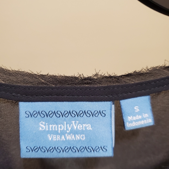 Simply Vera Wang - Picture 4 of 4